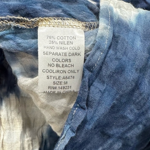 Tie Dye Collared Tunic - Size Medium - Picture 9 of 9